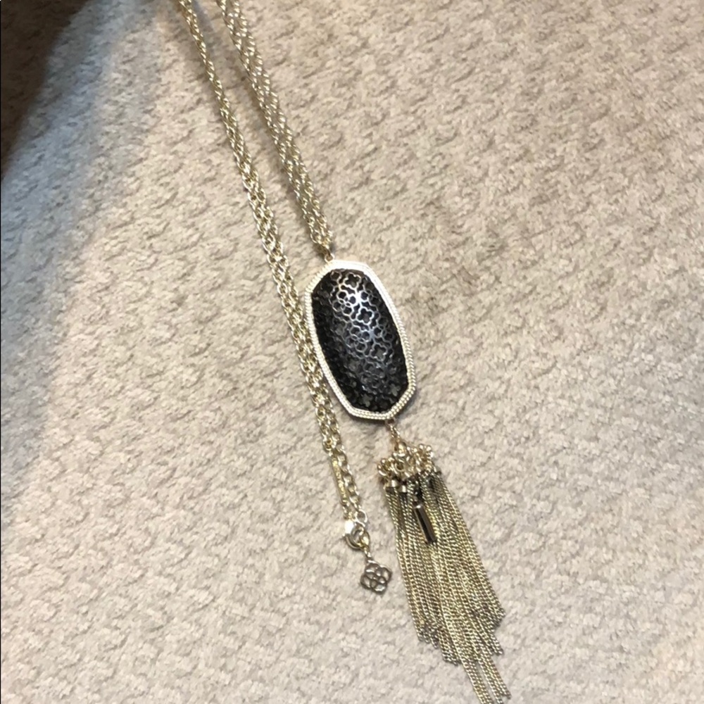 Kendra Scott Black and Gold Elle Pendant Necklace
